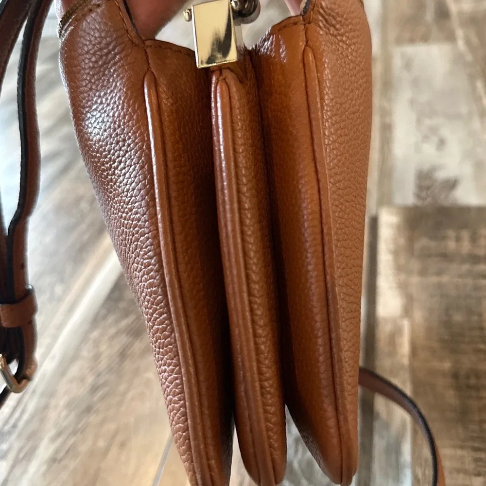 Kate Spade Brown Pebbled Leather Crossbody Bag Adjustable Strap Minimalist Purse